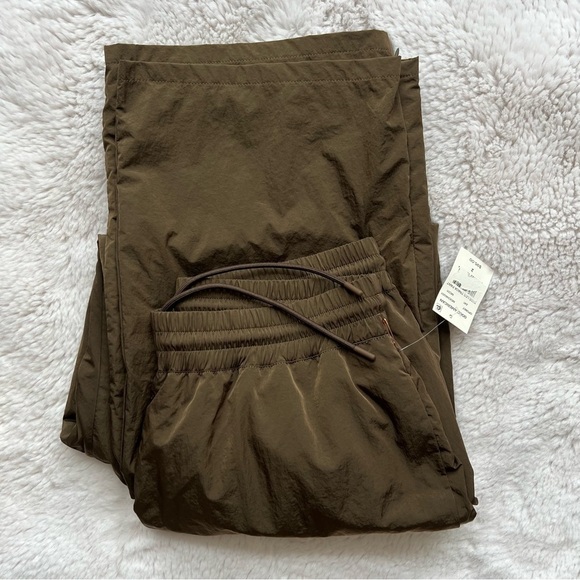 Good American Wide leg track pants - Picture 2 of 10